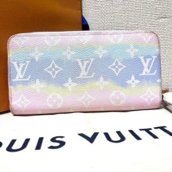 Louis Vuitton Monogram Giant Monogram Escale Zippy Wallet Pastel Sunrise Pink - Picture 3 of 16
